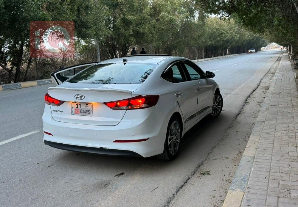 هيونداي النترا